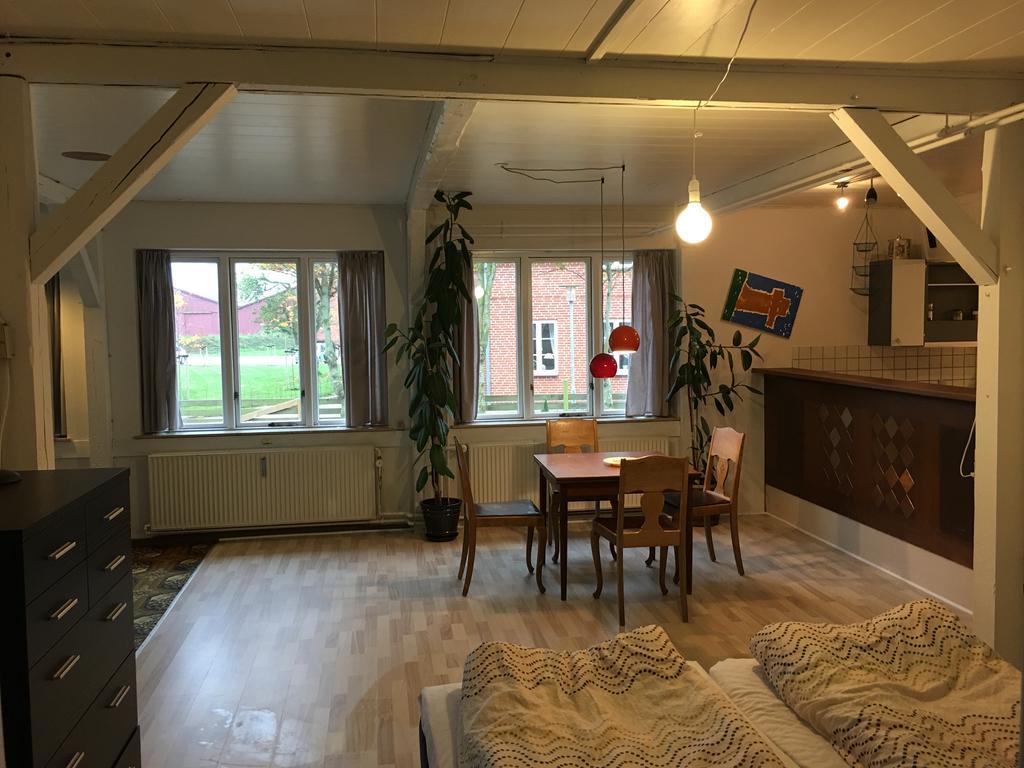 Studio apartment in Højer Eksteriør bilde